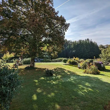 D'hotes Du Savernay Bed & Breakfast 3*
